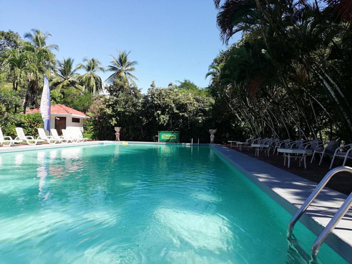 Hotel La Isla Parrita Exterior foto